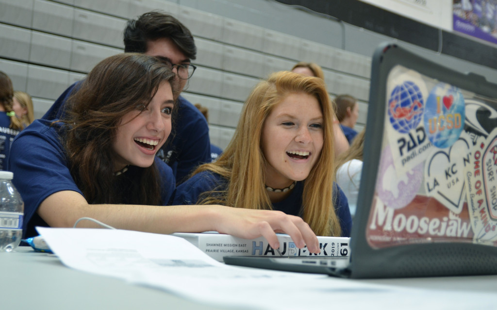 Gallery: Yearbook Distribution Day