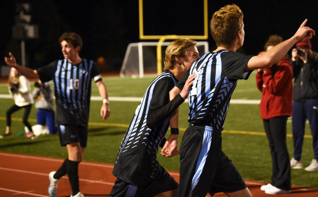 Gallery: Boys Varsity Soccer Falls to Olathe West 2-3