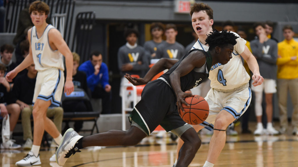 Gallery: Boys Varsity Basketball defeats Barstow 61-37