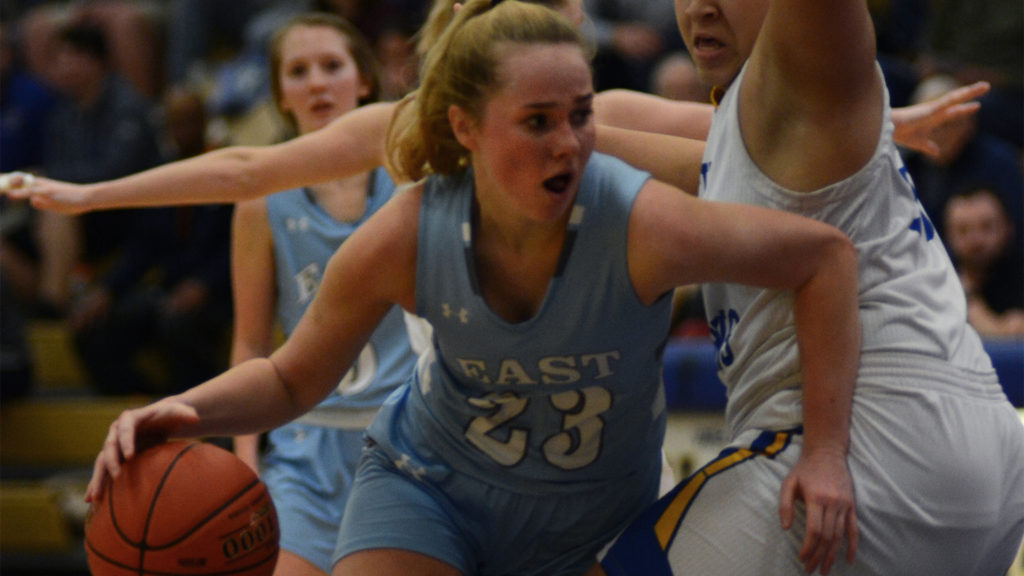 Gallery: Girls Varsity basketball falls to Olathe South 21-38
