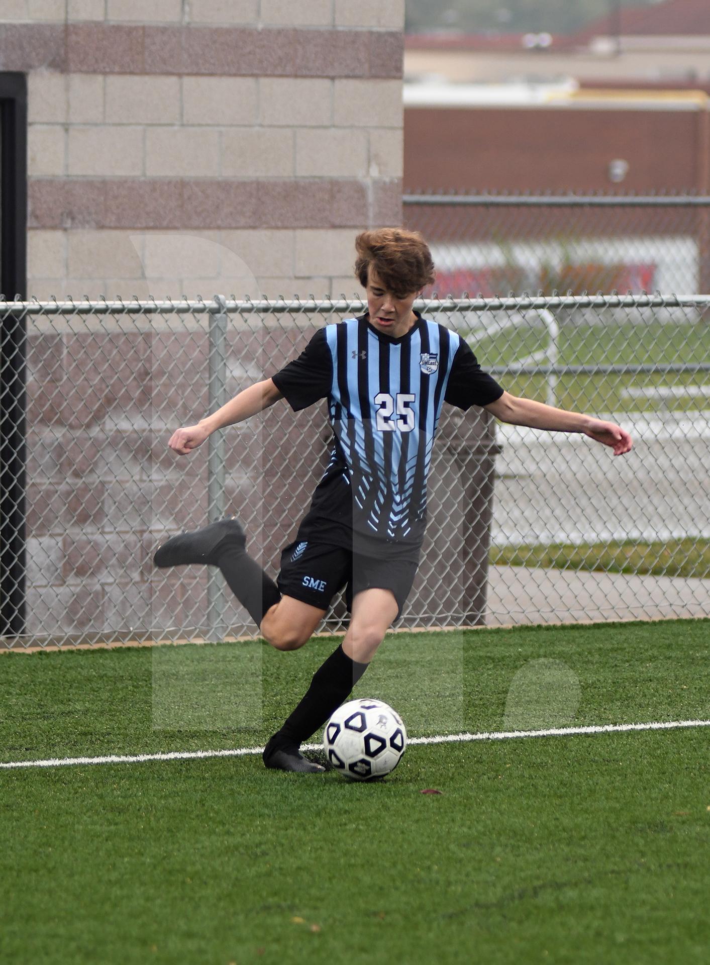 Gallery: Boys JV Soccer Ties 1-1 with Mill Valley