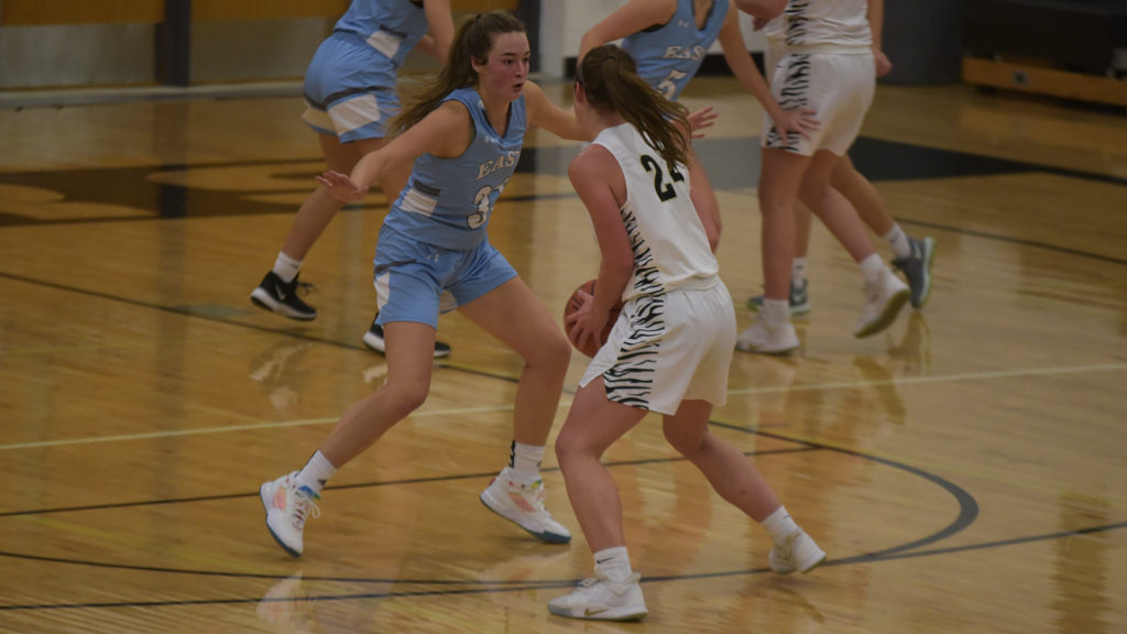 Gallery: Girls Varsity Basketball falls to Blue Valley