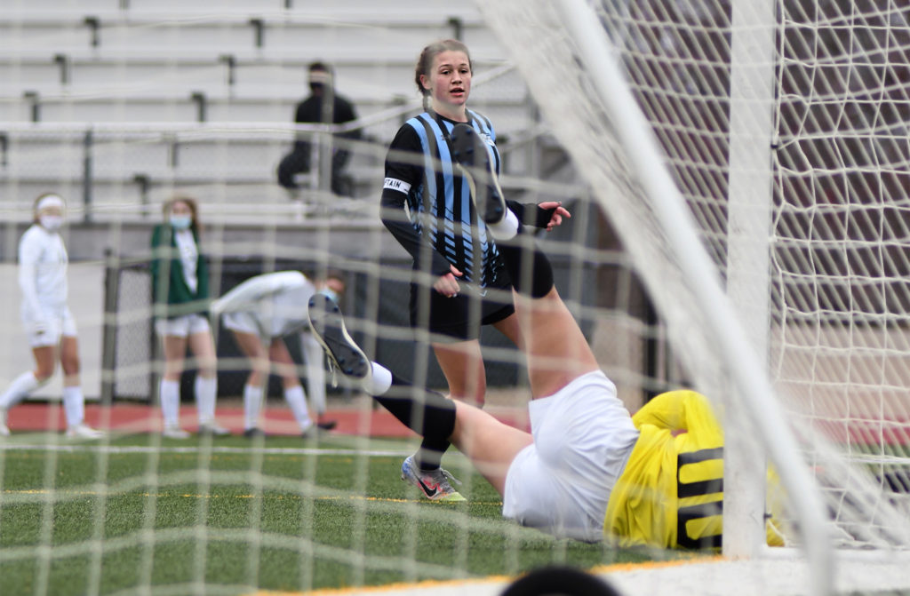 Gallery: Girls JV Soccer Defeats Shawnee Mission South 1-0