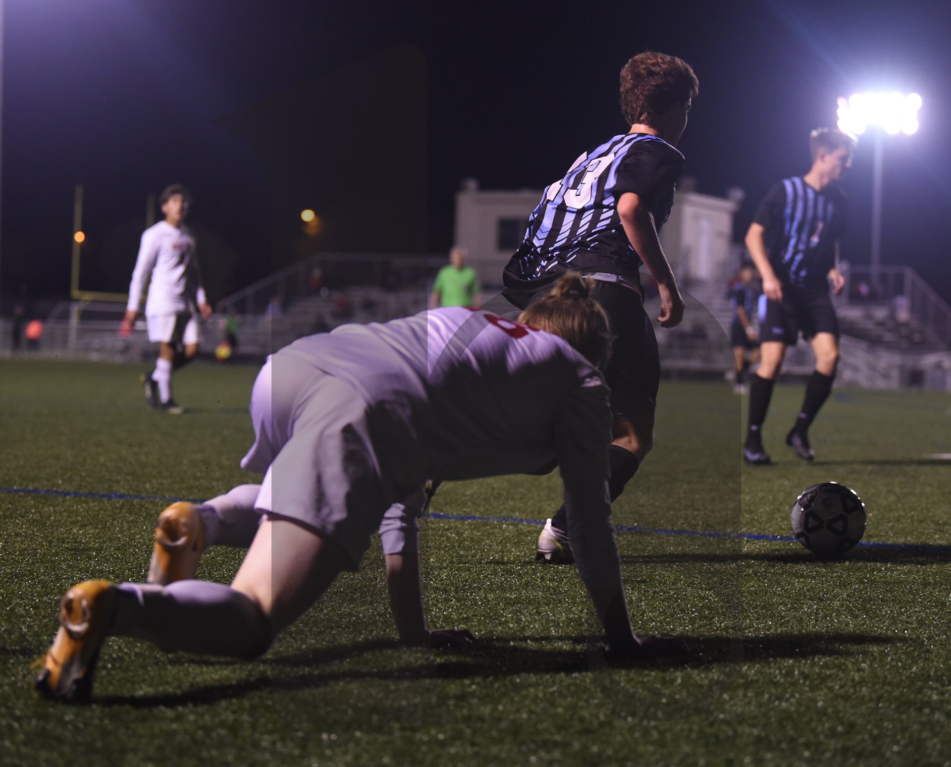 Gallery: Boys Varsity Soccer defeats SM North 5-0