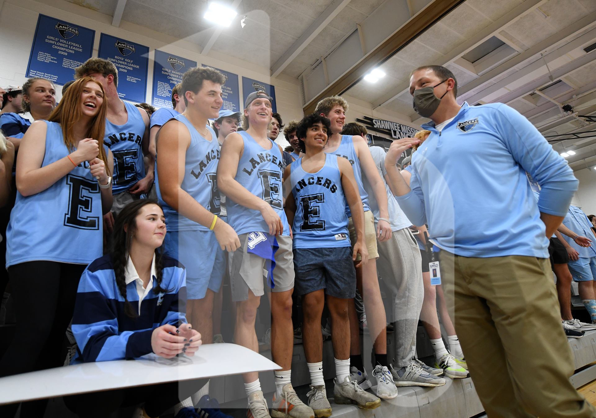 Gallery: Boys Varsity Basketball falls to Blue Valley NW 54-37