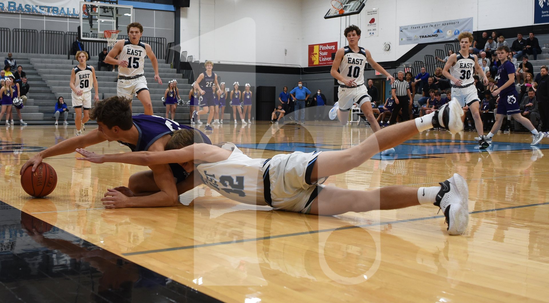 Gallery: Boys Varsity Basketball falls to Blue Valley NW 54-37