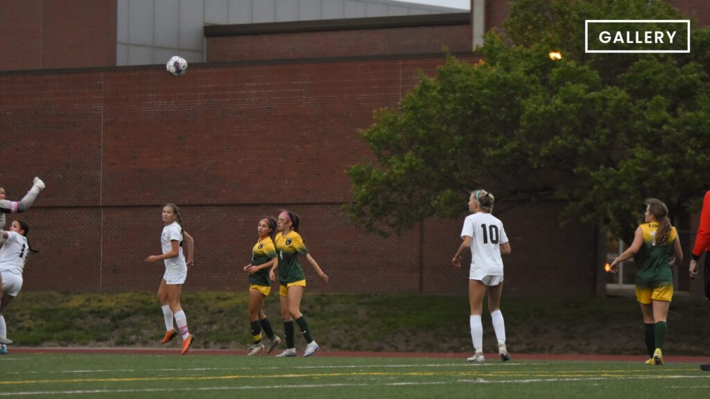 Gallery: Girls Varsity Soccer Defeats SM South 4-3