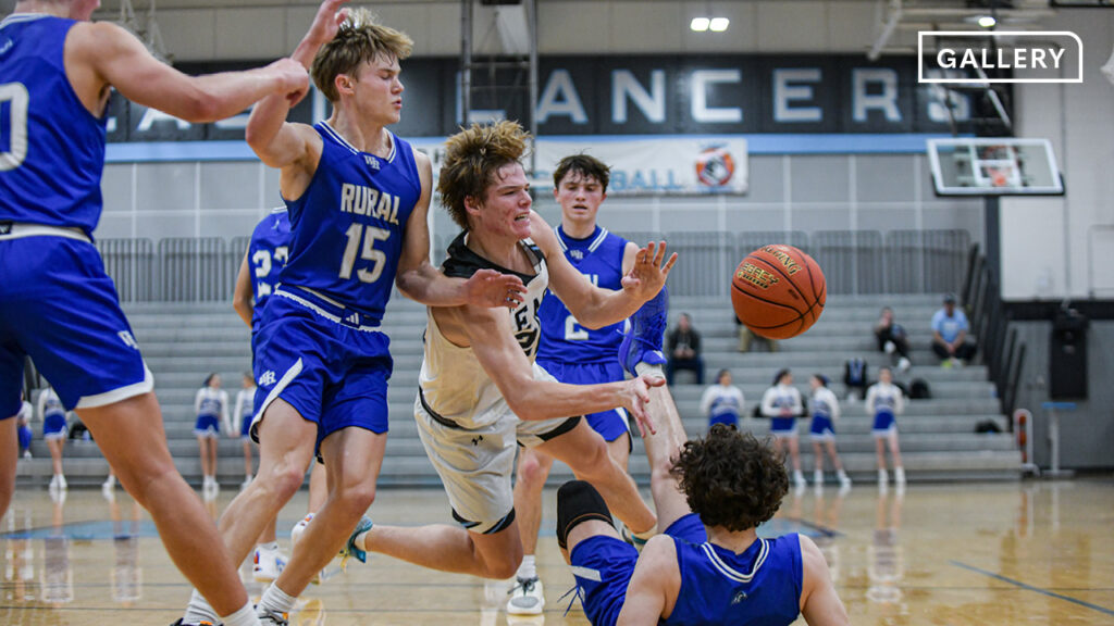 Gallery: Boys Varsity Basketball Defeats Washburn Rural 55-50