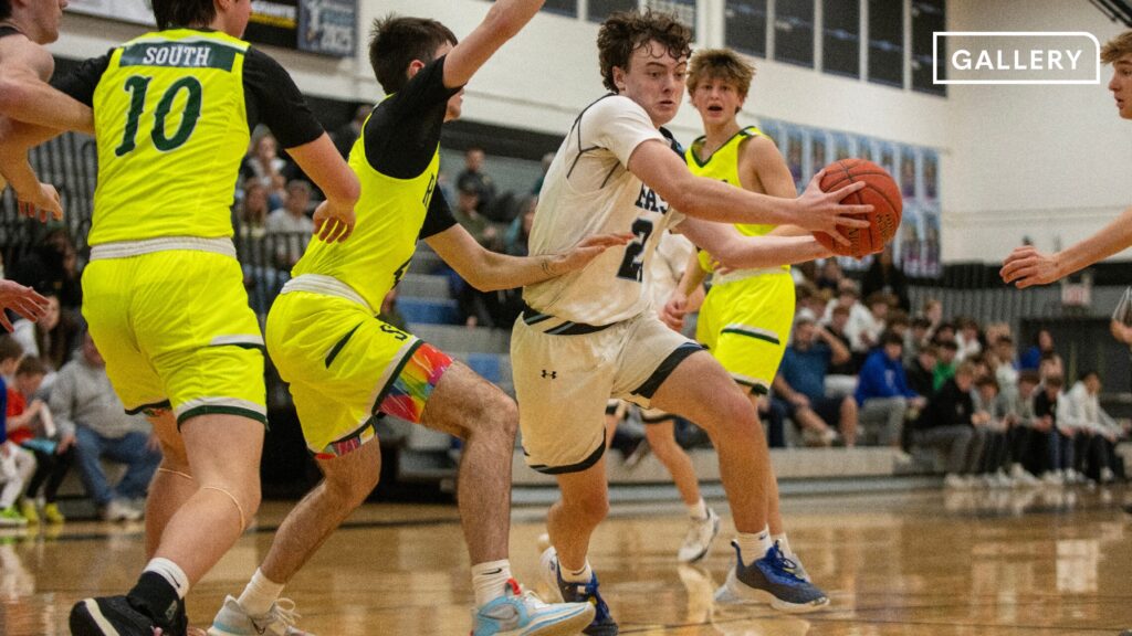 Gallery: Boys JV Basketball Falls to SM South 70-31