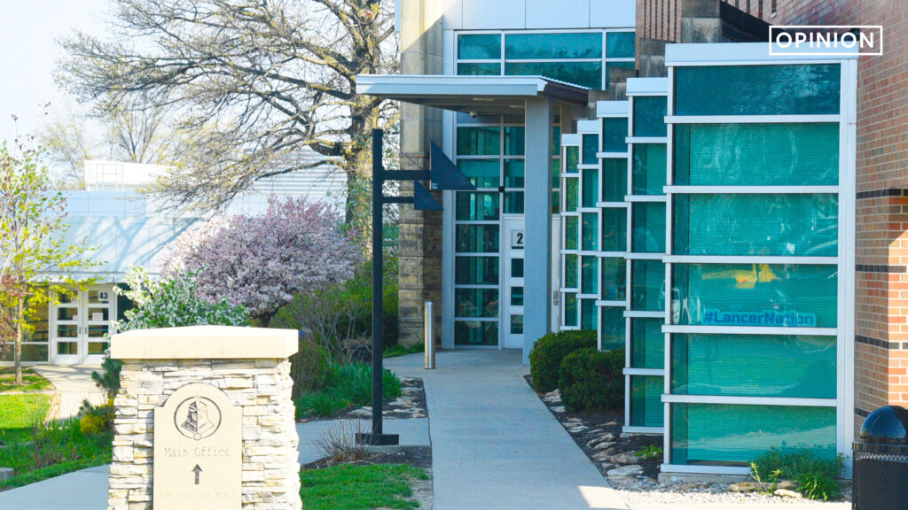 Navigating High School: As the seniors at SM East near graduation, underclassmen should use the time to hear their advice