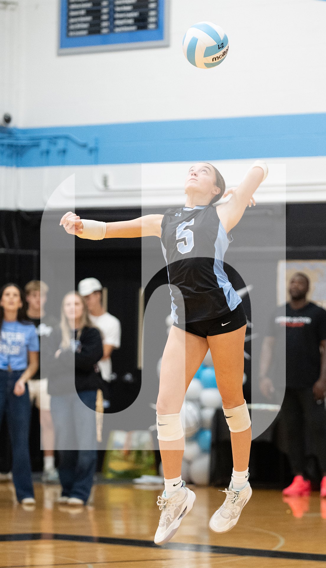 Gallery: Girls Varsity Volleyball Defeats Bishop Miege 3-0
