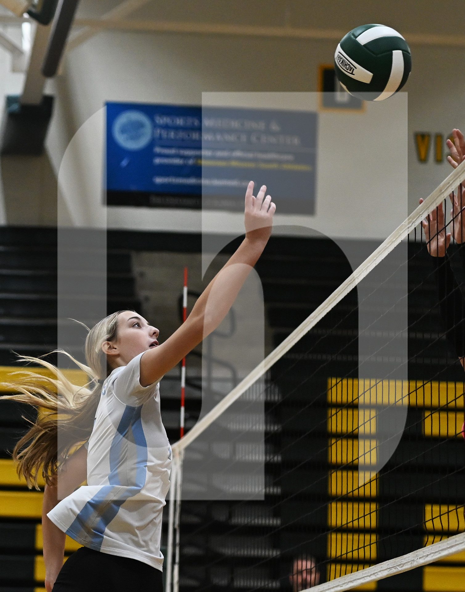 Gallery: Varsity Volleyball Dig Pink Night