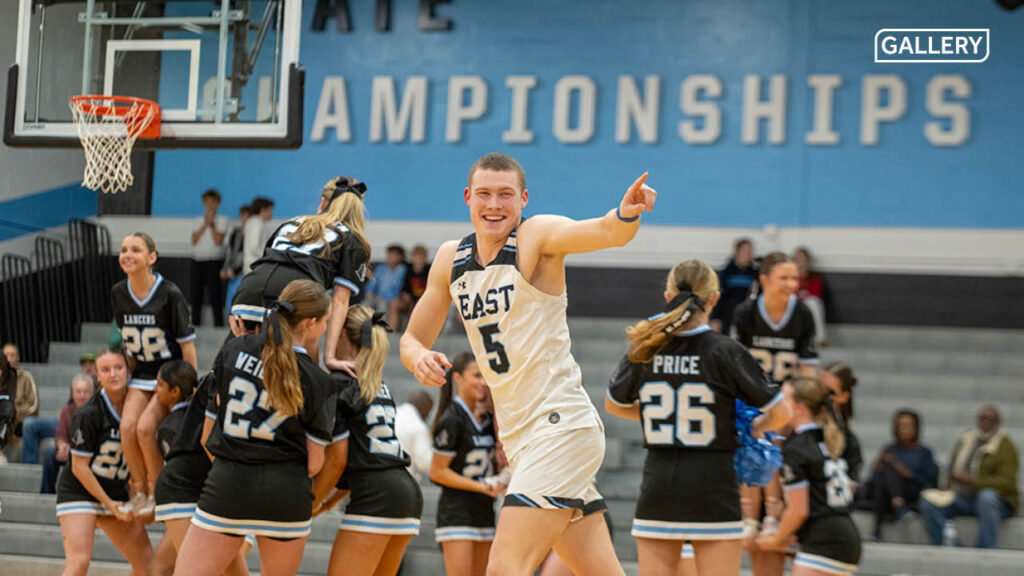 Gallery: Boys Varsity Basketball Defeats Raytown South 65-52