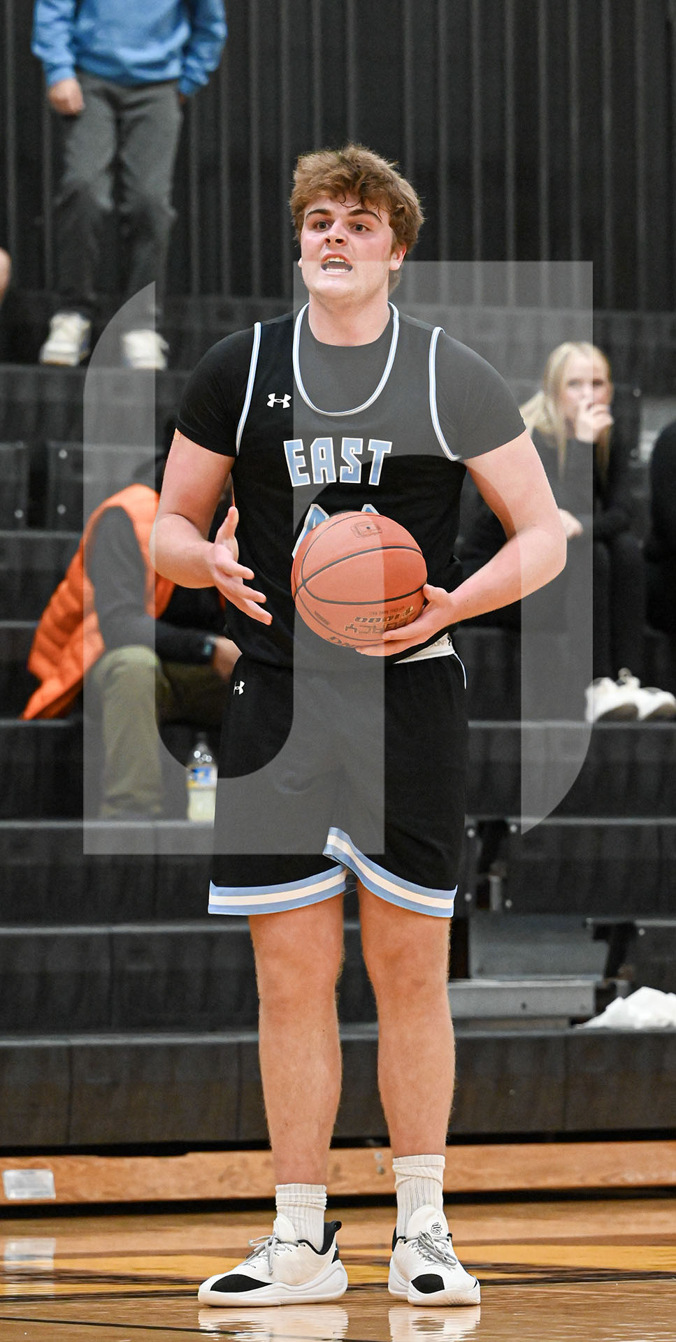 Gallery: Boys Varsity Basketball Defeats SM West 62-58