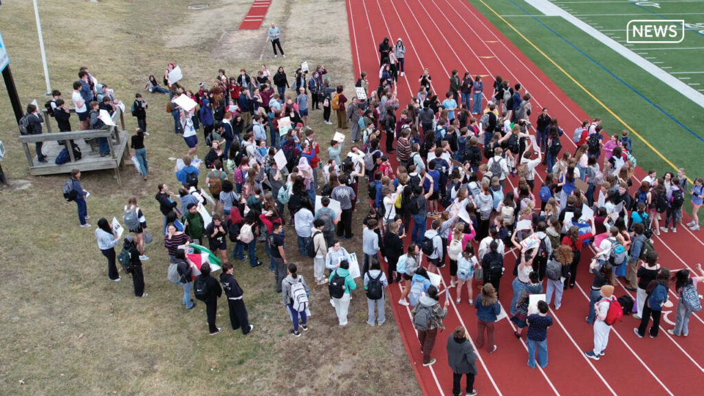 ICE Walkout: SM East students protest Immigration Customs Enforcement