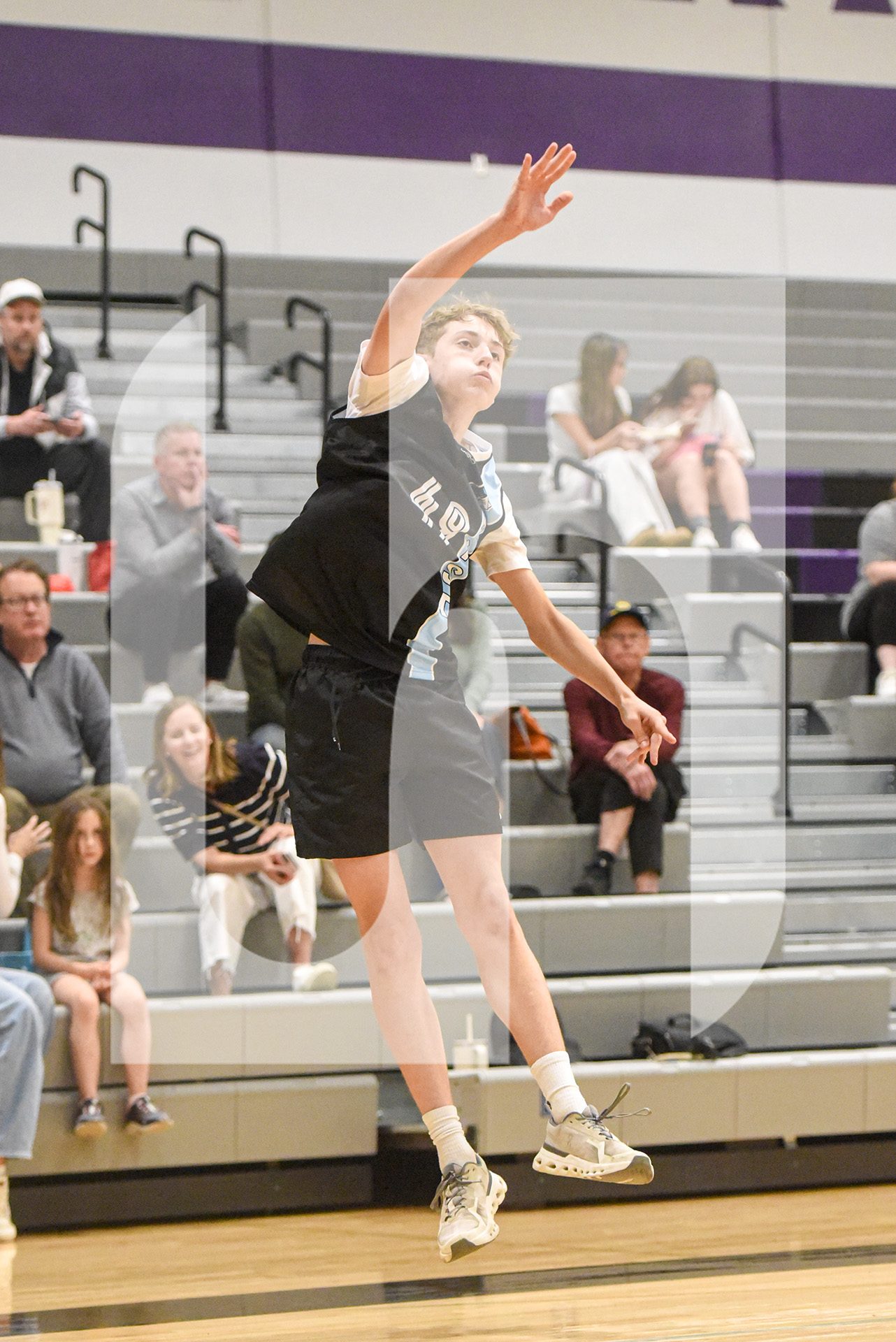 Gallery: Boys Volleyball Defeats BV Northwest 2-1
