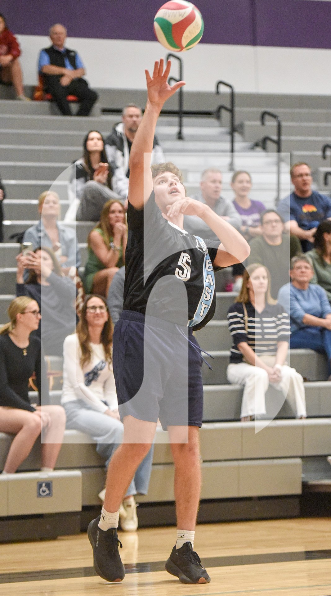 Gallery: Boys Volleyball Defeats BV Northwest 2-1